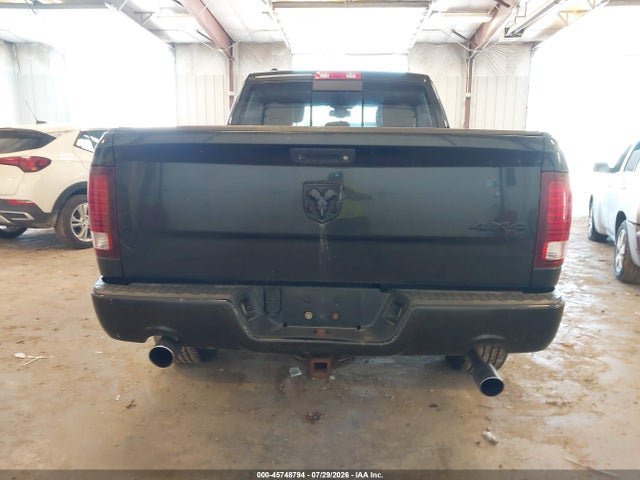 45748794 :رقم المزاد ، 1C6RR7UT9GS154626 vin ، 2016 Ram 1500 Sport مزاد بيع