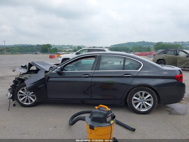 2016 Bmw 528i Xdrive მანქანა იყიდება აუქციონზე, vin: WBA5A7C51GG643457, აუქციონის ნომერი: 45748844