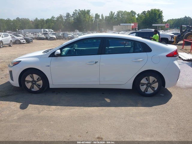 Продажа на аукционе авто 2020 Hyundai Ioniq Hybrid Blue, vin: KMHC65LCXLU219457, номер лота: 45748857