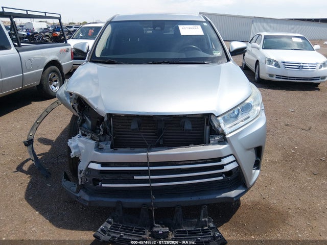 5TDBZRFH6JS821523 Toyota Highlander Le
