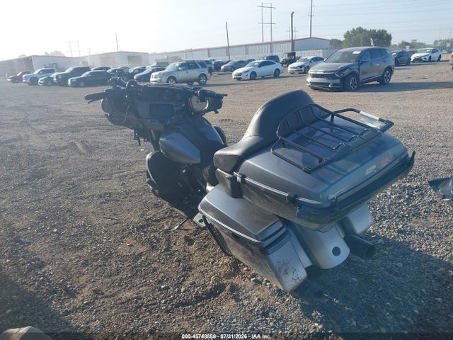 Harley-Davidson FLHTKSE 2019 1HD1TEH19KB950367 Image 3
