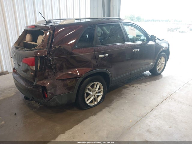 KIA SORENTO LX 2015 5XYKTDA61FG649951 Image 4