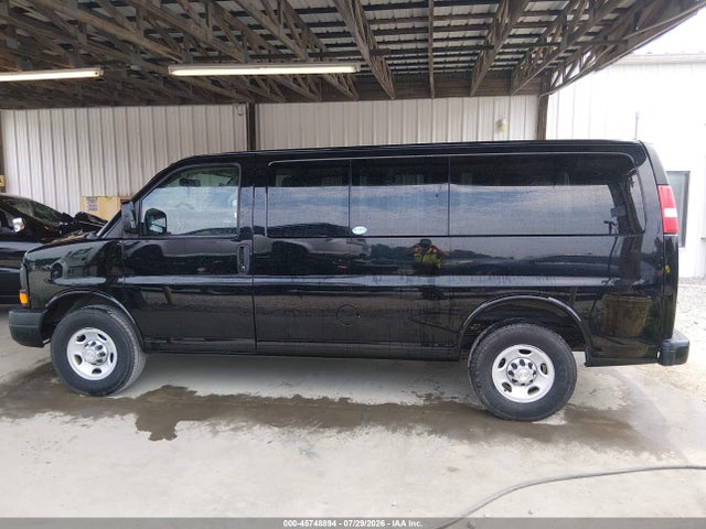 45748894 :رقم المزاد ، 1GNWGPFG6F1269228 vin ، 2015 Chevrolet Express 2500 Ls مزاد بيع