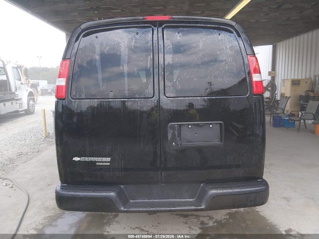 45748894 :رقم المزاد ، 1GNWGPFG6F1269228 vin ، 2015 Chevrolet Express 2500 Ls مزاد بيع