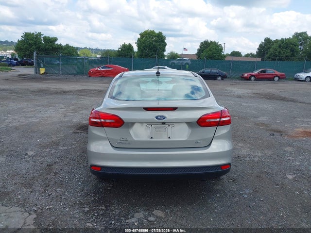 Ford FOCUS SE 2016 1FADP3F21GL210564 Image 15