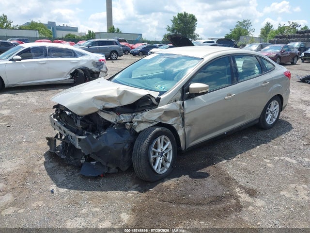 Ford FOCUS SE 2016 1FADP3F21GL210564 Image 2