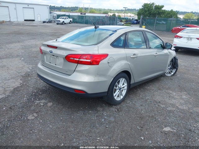 Ford FOCUS SE 2016 1FADP3F21GL210564 Image 4