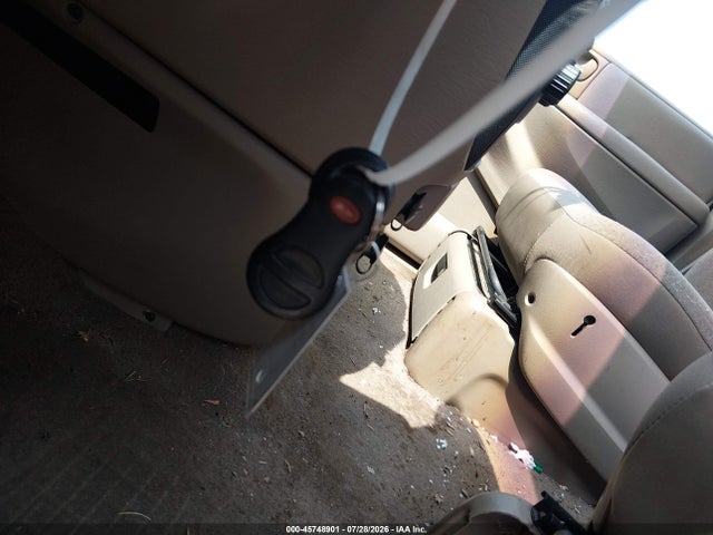 Продажа на аукционе авто 2002 Dodge Grand Caravan Sport, vin: 2B8GP44382R784745, номер лота: 45748901