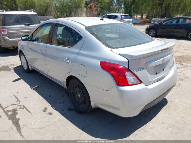 3N1CN7AP9FL940556 Nissan Versa 1.6 Sv