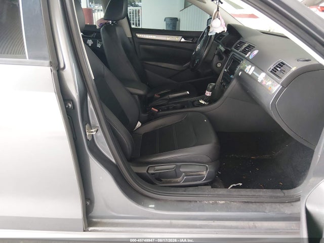 Aukcja sprzedaży 2015 Volkswagen Passat 1.8t Wolfsburg Edition, vin: 1VWAT7A32FC024270, numer aukcji: 45748947