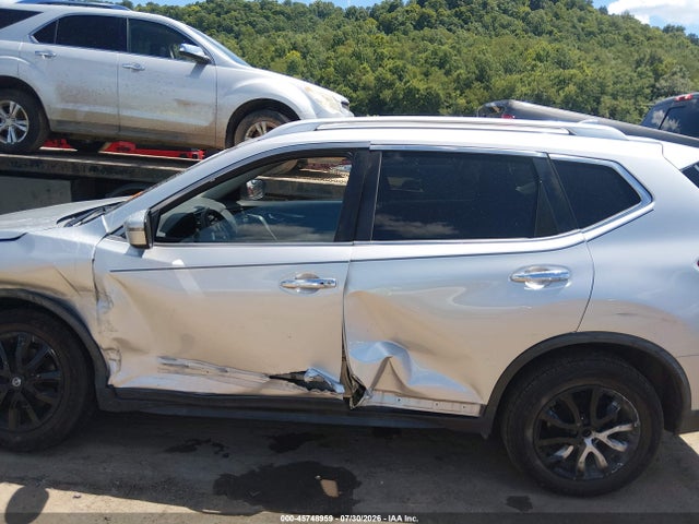 Продаж на аукціоні авто 2020 Nissan Rogue Sv Intelligent Awd, vin: KNMAT2MV5LP504343, номер лоту: 45748959