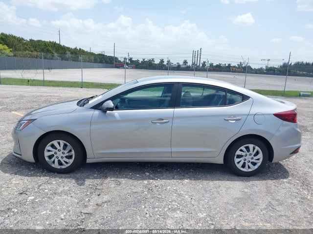 Продажа на аукционе авто 2020 Hyundai Elantra Se, vin: 5NPD74LF2LH602670, номер лота: 45748981