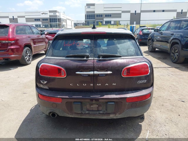 45749005 :رقم المزاد ، WMWLN5C57J2E34165 vin ، 2018 Mini Clubman Cooper مزاد بيع