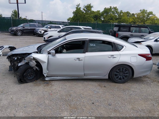 45749057 :رقم المزاد ، 1N4AL3AP1JC212887 vin ، 2018 Nissan Altima 2.5 S مزاد بيع