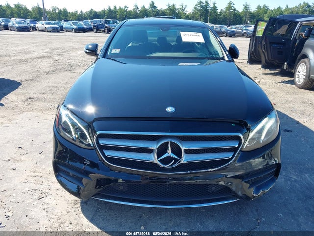 WDDZF4KB6HA168135 Mercedes-Benz E 300 4matic