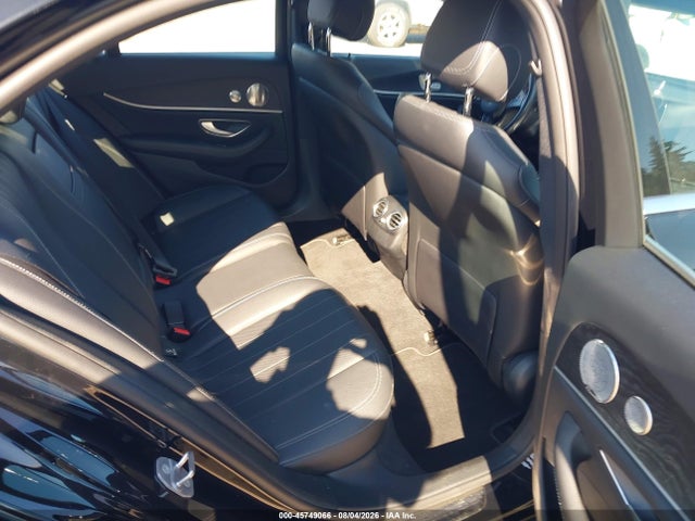 WDDZF4KB6HA168135 Mercedes-Benz E 300 4matic