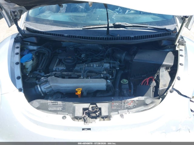 2004 Volkswagen New Beetle Gls 1.8t მანქანა იყიდება აუქციონზე, vin: 3VWCD21Y24M302925, აუქციონის ნომერი: 45749070