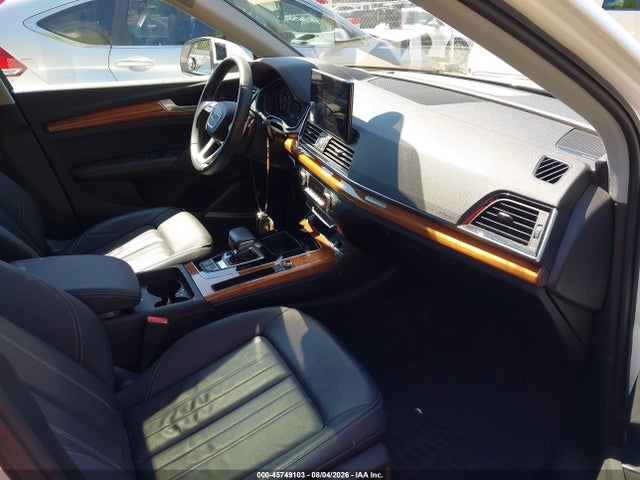 Продажа на аукционе авто 2023 Audi Q5 Premium Plus 45 Tfsi S Line Quattro, vin: WA1EAAFY7P2088561, номер лота: 45749103