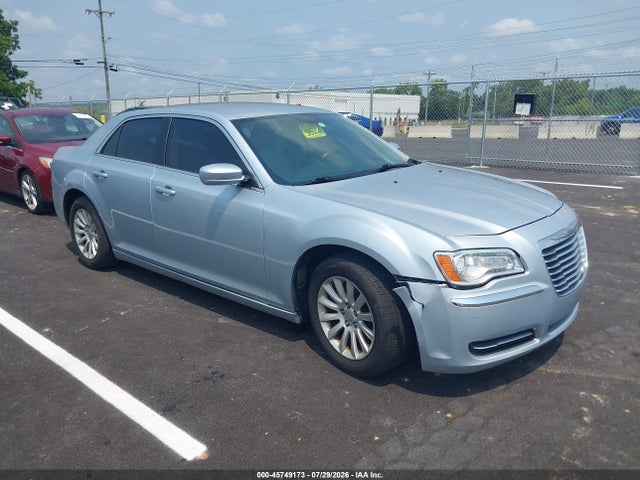 Продаж на аукціоні авто 2013 Chrysler 300 Motown, vin: 2C3CCAAG8DH703597, номер лоту: 45749173