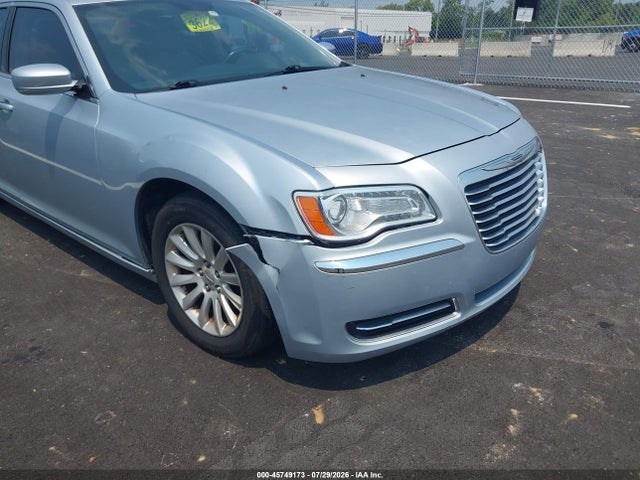 Продаж на аукціоні авто 2013 Chrysler 300 Motown, vin: 2C3CCAAG8DH703597, номер лоту: 45749173
