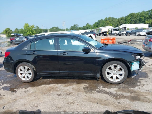 Продажа на аукционе авто 2012 Chrysler 200 Touring, vin: 1C3CCBBG9CN210974, номер лота: 45749201