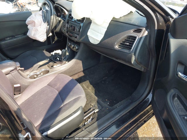 Продажа на аукционе авто 2012 Chrysler 200 Touring, vin: 1C3CCBBG9CN210974, номер лота: 45749201