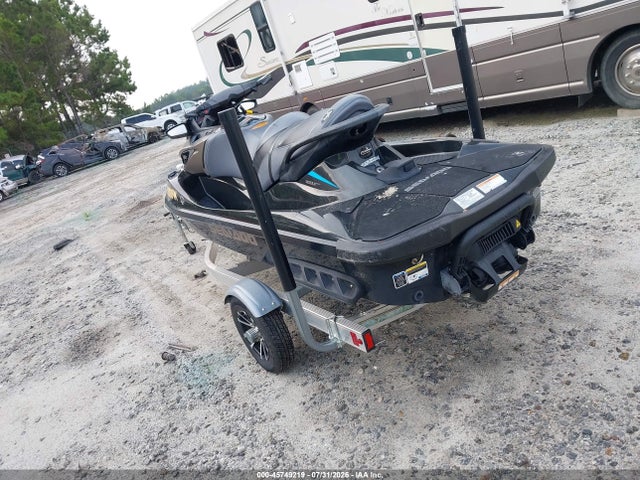 Seadoo Gtx-300 Limited 2017 YDV17355G717 Image 3