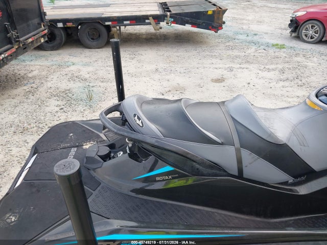 Seadoo Gtx-300 Limited 2017 YDV17355G717 Image 8