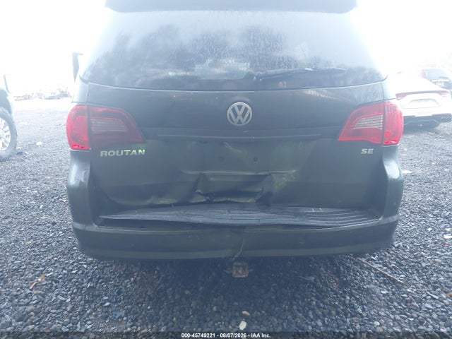 2011 Volkswagen Routan Se მანქანა იყიდება აუქციონზე, vin: 2V4RW3DG8BR738934, აუქციონის ნომერი: 45749221