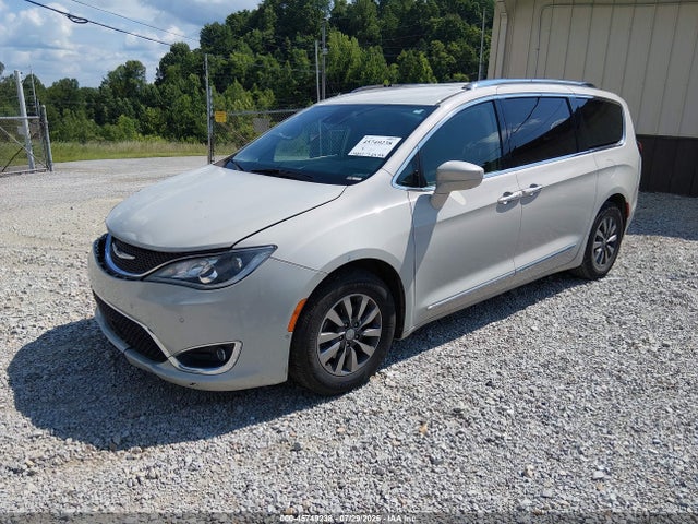 2019 Chrysler Pacifica Touring L Plus მანქანა იყიდება აუქციონზე, vin: 2C4RC1EG8KR627998, აუქციონის ნომერი: 45749238