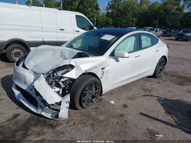 2020 Tesla Model 3 Standard Range Plus Rear-wheel Drive/standard Range Rear-wheel Drive მანქანა იყიდება აუქციონზე, vin: 5YJ3E1EA9LF598181, აუქციონის ნომერი: 45749328