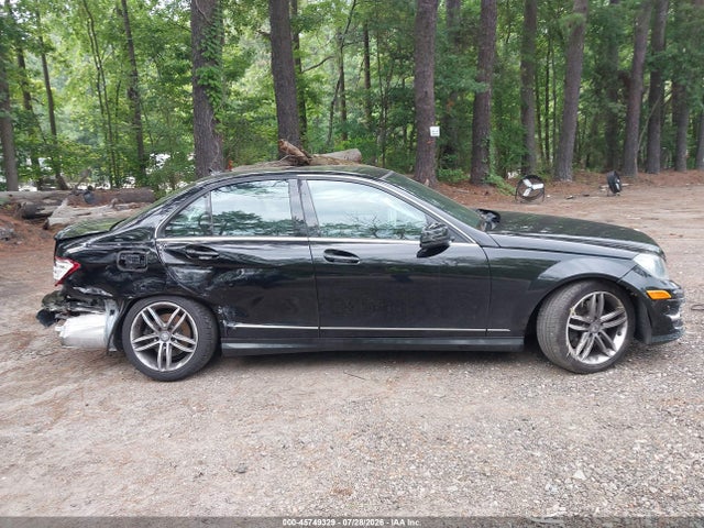 45749329 :رقم المزاد ، WDDGF8AB5DG135991 vin ، 2013 Mercedes-benz C 300 Sport 4matic مزاد بيع