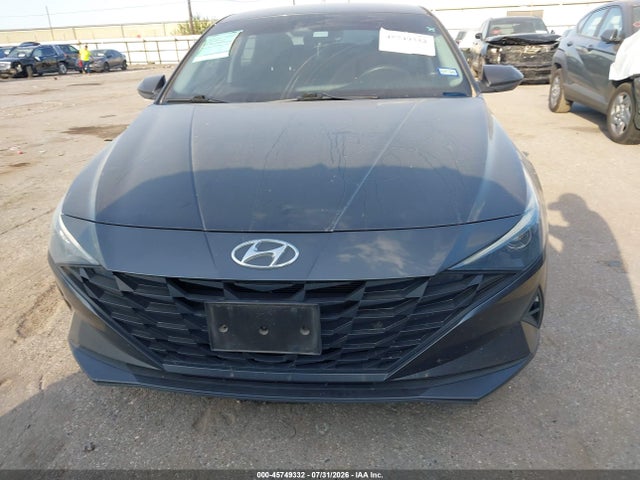 Продажа на аукционе авто 2022 Hyundai Elantra Sel, vin: 5NPLM4AG2NH057895, номер лота: 45749332
