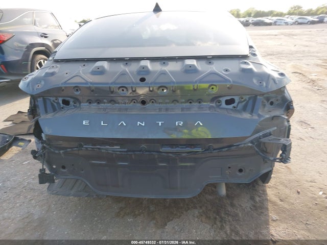 Продажа на аукционе авто 2022 Hyundai Elantra Sel, vin: 5NPLM4AG2NH057895, номер лота: 45749332