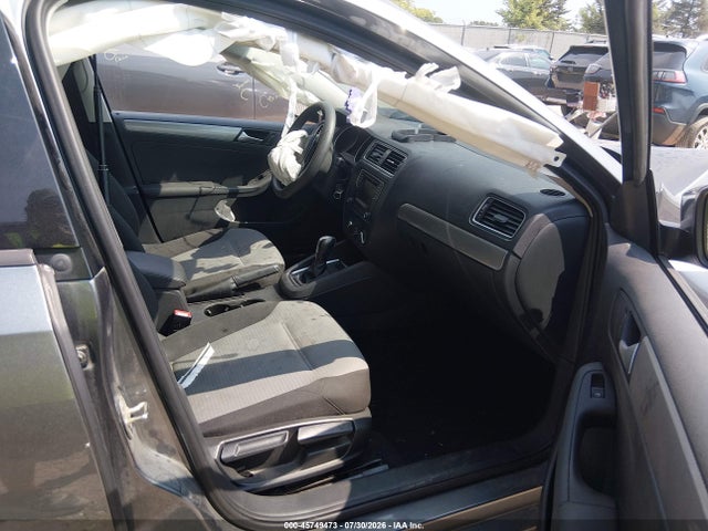 45749473 :رقم المزاد ، 3VW2B7AJ9JM261996 vin ، 2018 Volkswagen Jetta 1.4t S مزاد بيع