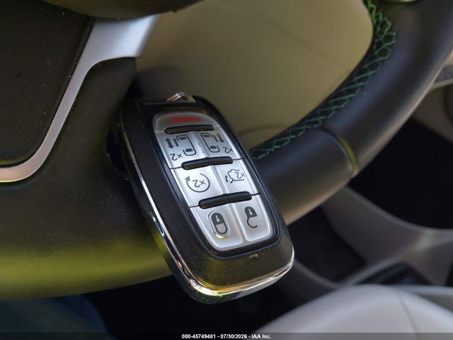 Продажа на аукционе авто 2018 Chrysler Pacifica Hybrid Touring L, vin: 2C4RC1L76JR175700, номер лота: 45749481