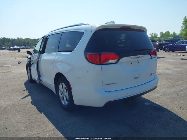 Продажа на аукционе авто 2018 Chrysler Pacifica Hybrid Touring L, vin: 2C4RC1L76JR175700, номер лота: 45749481
