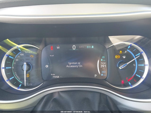 Продажа на аукционе авто 2018 Chrysler Pacifica Hybrid Touring L, vin: 2C4RC1L76JR175700, номер лота: 45749481