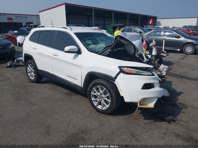 45749490 :رقم المزاد ، 1C4PJLCB9GW125631 vin ، 2016 Jeep Cherokee Latitude مزاد بيع