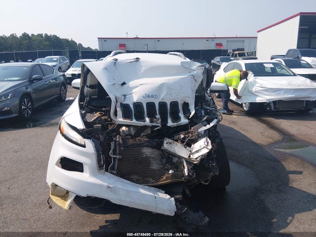 45749490 :رقم المزاد ، 1C4PJLCB9GW125631 vin ، 2016 Jeep Cherokee Latitude مزاد بيع