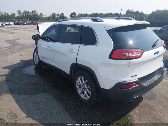 45749490 :رقم المزاد ، 1C4PJLCB9GW125631 vin ، 2016 Jeep Cherokee Latitude مزاد بيع