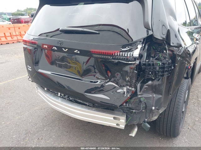 Toyota RAV4 LE 2026 2T36CRAV3TC014959 Image 6