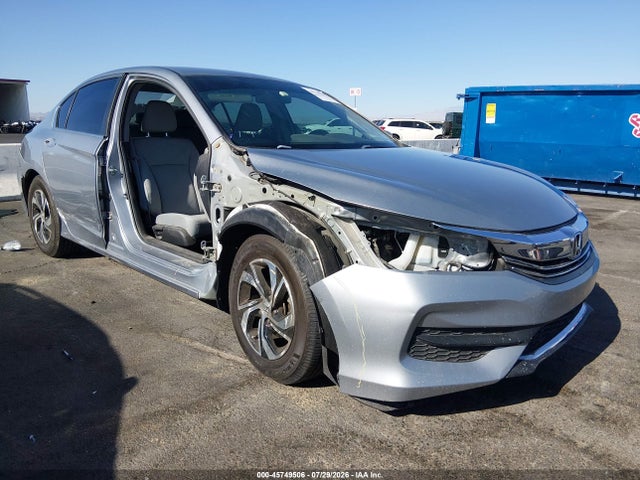 45749506 :رقم المزاد ، 1HGCR2F36GA125817 vin ، 2016 Honda Accord Lx مزاد بيع