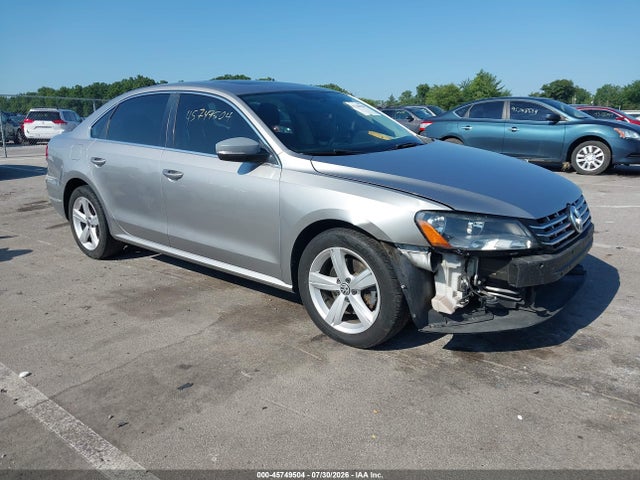 Aukcja sprzedaży 2013 Volkswagen Passat 2.0l Tdi Se, vin: 1VWBN7A35DC043682, numer aukcji: 45749504