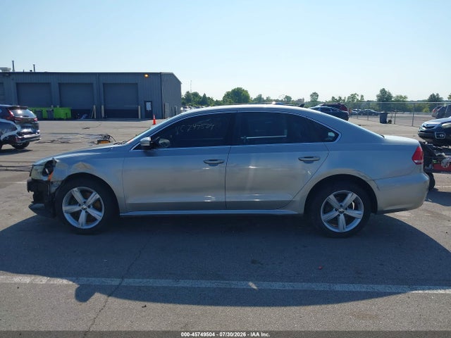 Aukcja sprzedaży 2013 Volkswagen Passat 2.0l Tdi Se, vin: 1VWBN7A35DC043682, numer aukcji: 45749504