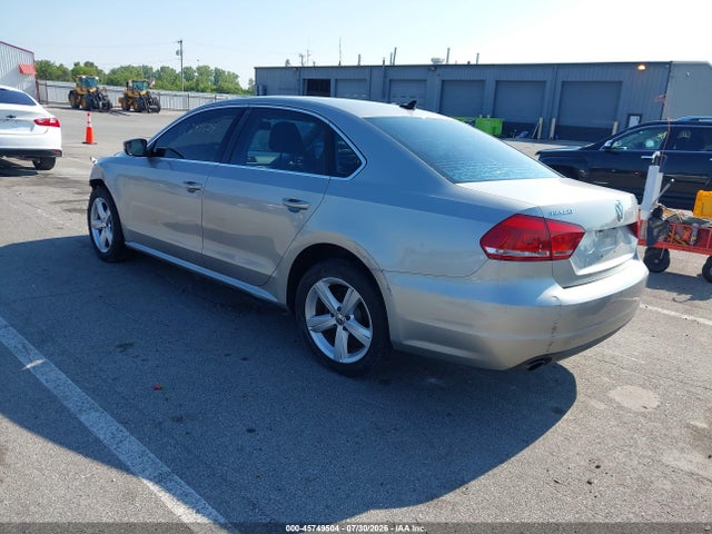 Aukcja sprzedaży 2013 Volkswagen Passat 2.0l Tdi Se, vin: 1VWBN7A35DC043682, numer aukcji: 45749504