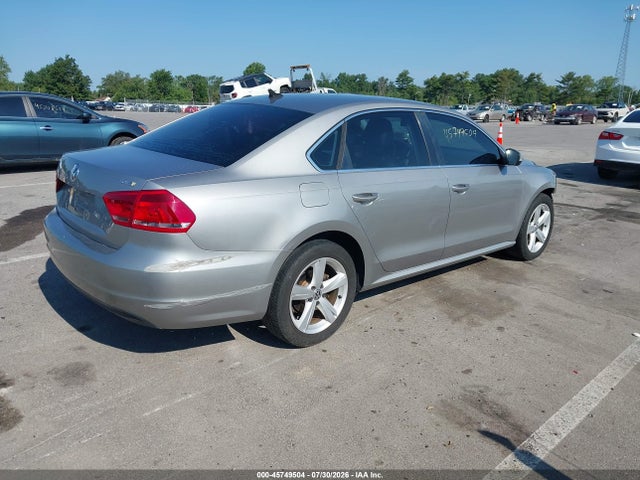 Aukcja sprzedaży 2013 Volkswagen Passat 2.0l Tdi Se, vin: 1VWBN7A35DC043682, numer aukcji: 45749504
