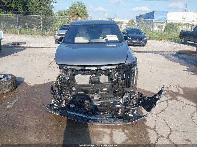 1GYC3KML5TZ706640 Cadillac Vistiq Luxury