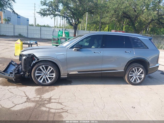 1GYC3KML5TZ706640 Cadillac Vistiq Luxury
