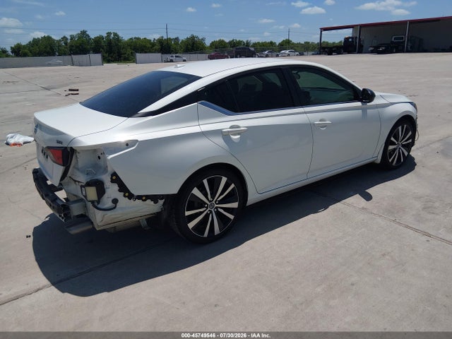 1N4BL4CV7NN349008 Nissan Altima Sr Fwd